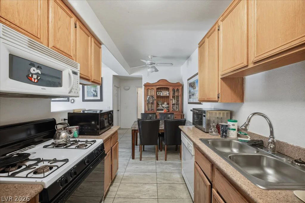 3318 Decatur, Las Vegas, NV 89130