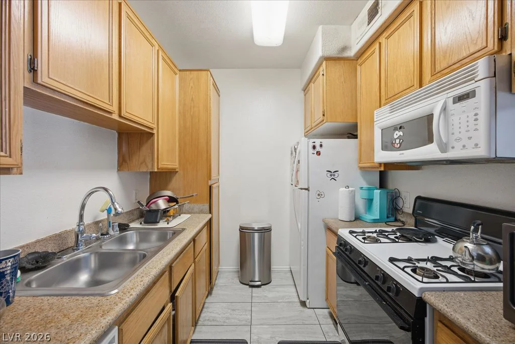 3318 Decatur, Las Vegas, NV 89130