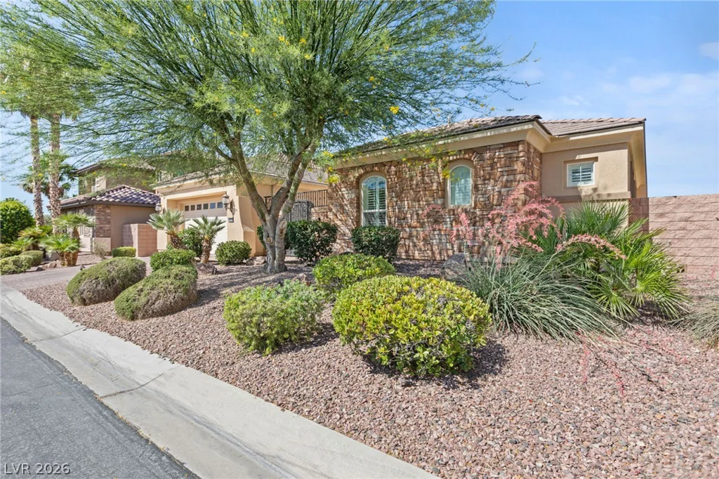 8435 Mayport, Las Vegas, NV 89131