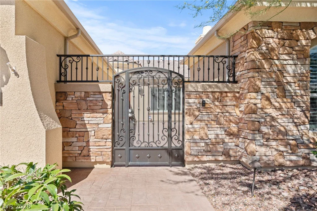 8435 Mayport, Las Vegas, NV 89131