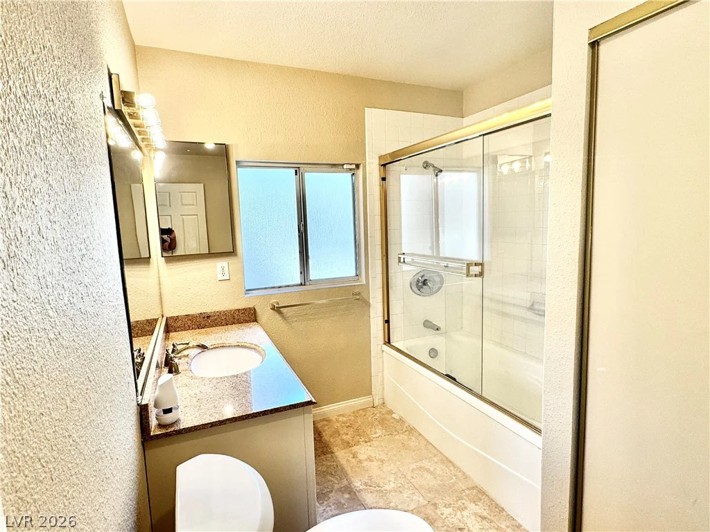 2975 Montessouri, Las Vegas, NV 89117
