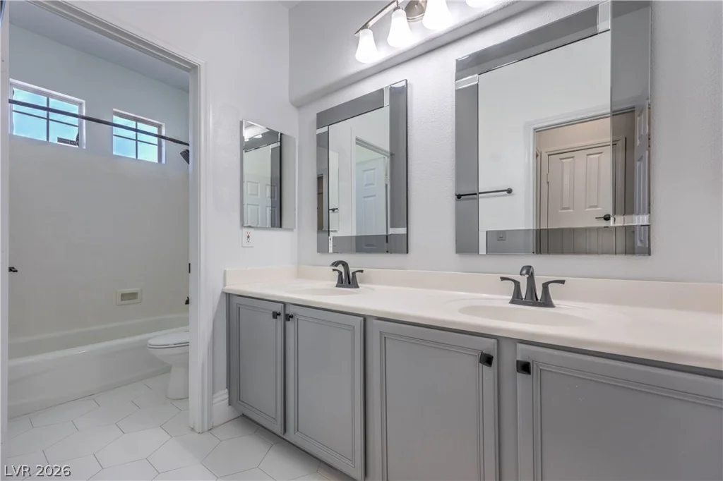 11741 San Rosarita, Las Vegas, NV 89138