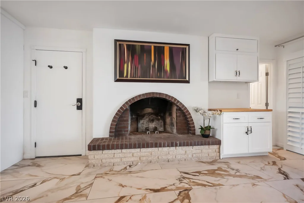 7435 Rogers, Las Vegas, NV 89139
