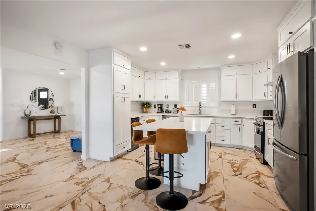 7435 Rogers, Las Vegas, NV 89139