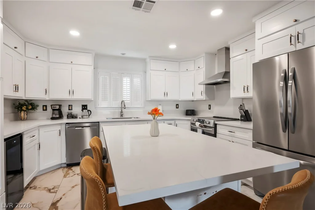 7435 Rogers, Las Vegas, NV 89139