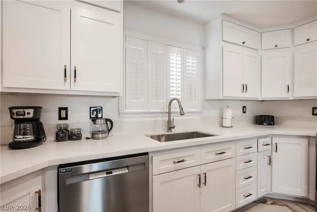7435 Rogers, Las Vegas, NV 89139