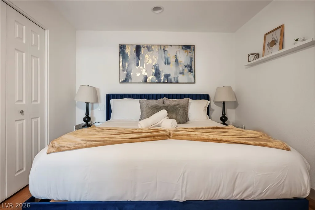 7435 Rogers, Las Vegas, NV 89139