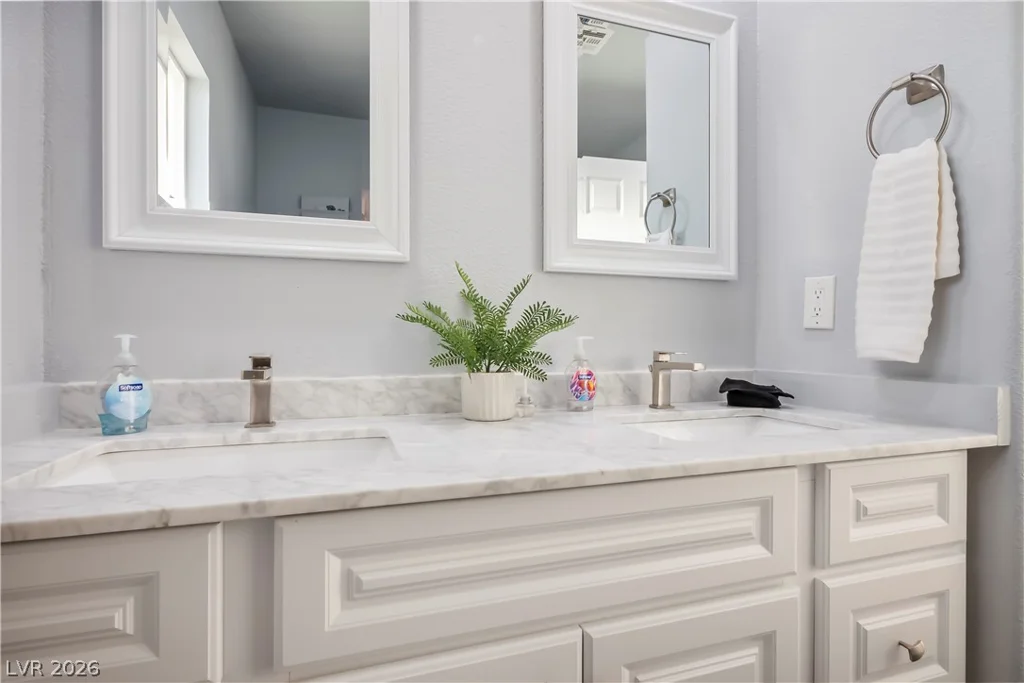7435 Rogers, Las Vegas, NV 89139