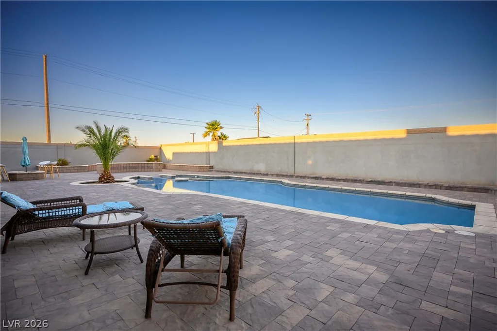 7435 Rogers, Las Vegas, NV 89139