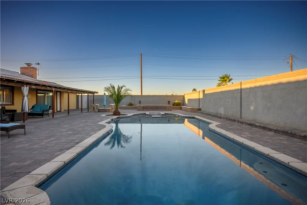 7435 Rogers, Las Vegas, NV 89139