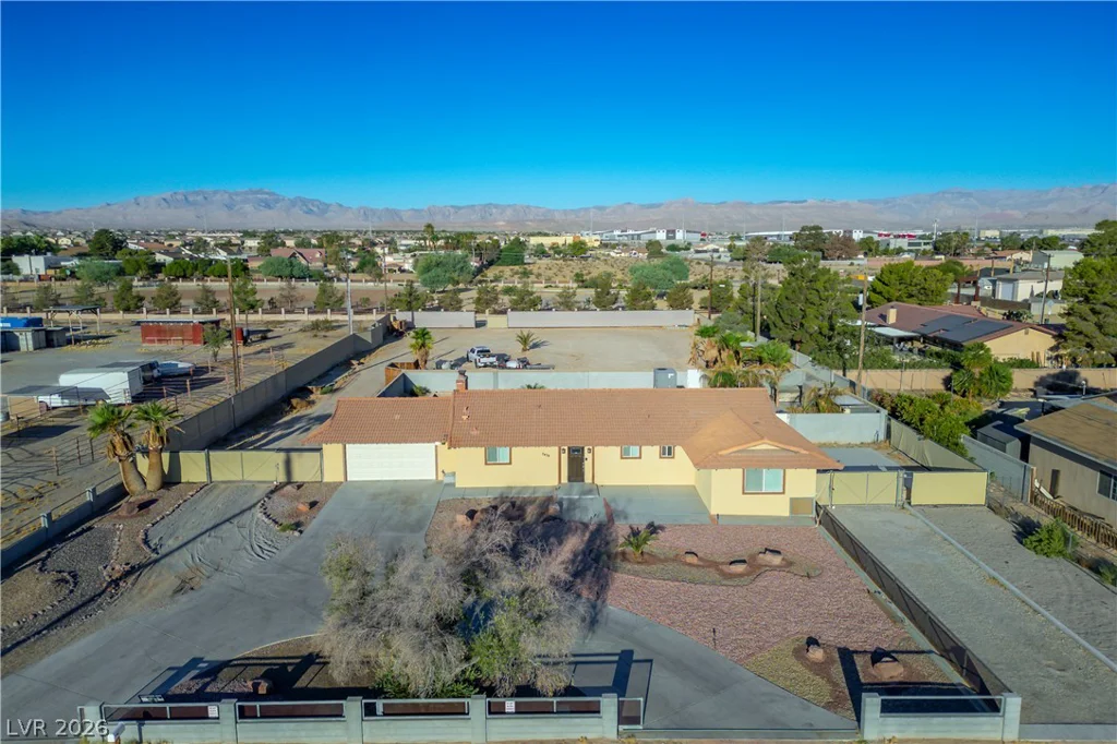 7435 Rogers, Las Vegas, NV 89139