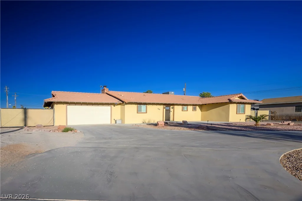 7435 Rogers, Las Vegas, NV 89139