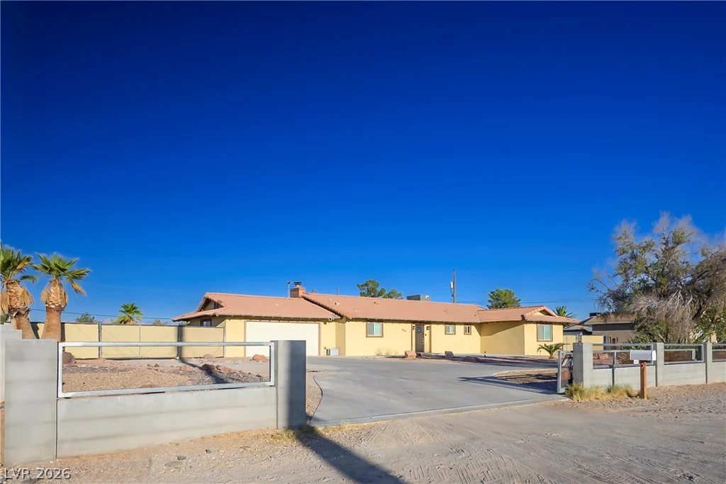7435 Rogers, Las Vegas, NV 89139
