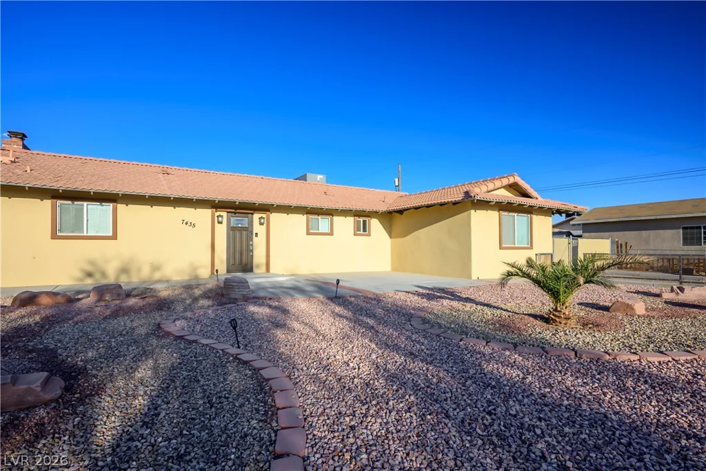7435 Rogers, Las Vegas, NV 89139
