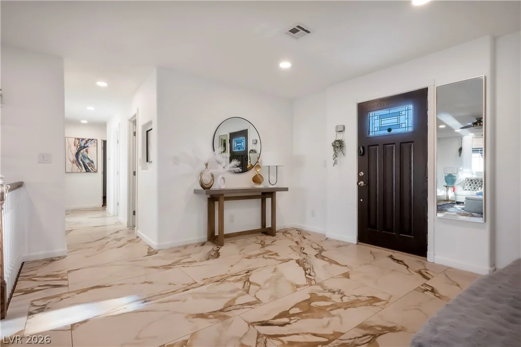 7435 Rogers, Las Vegas, NV 89139