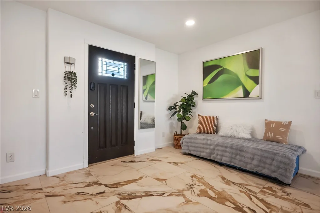 7435 Rogers, Las Vegas, NV 89139