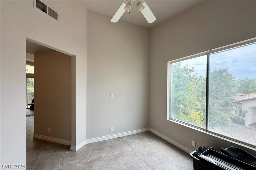 4800 Black Bear, Las Vegas, NV 89149