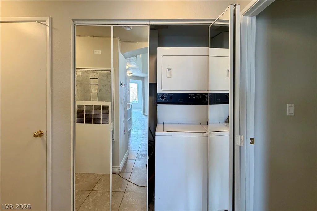 4800 Black Bear, Las Vegas, NV 89149