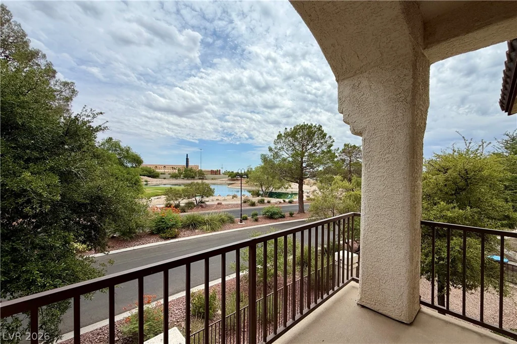 4800 Black Bear, Las Vegas, NV 89149