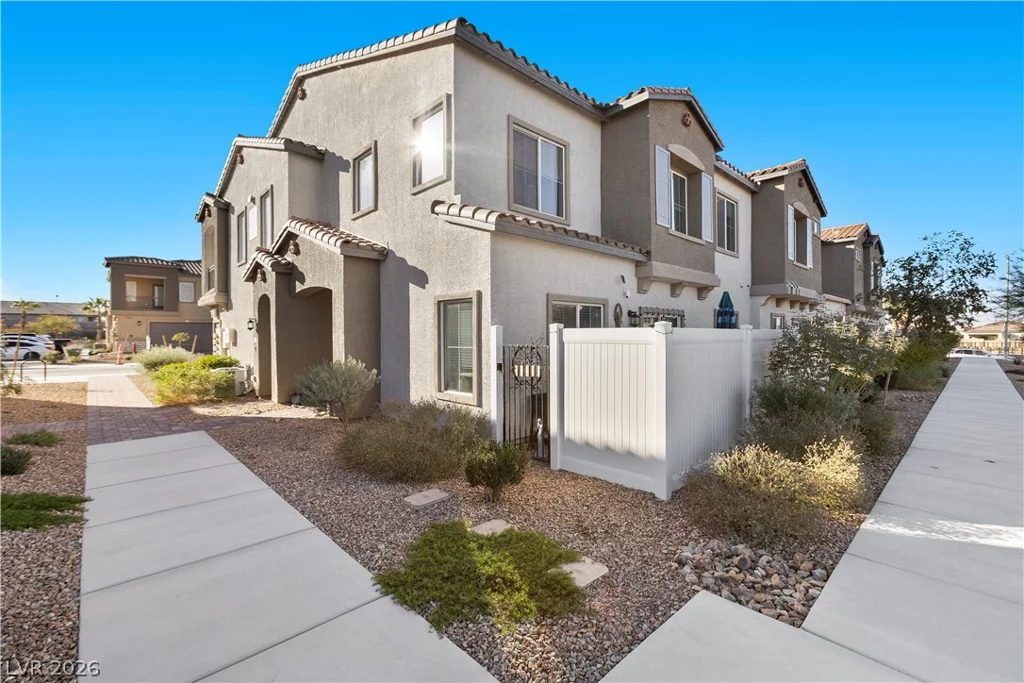 206 Callen Falls, Henderson, NV 89011