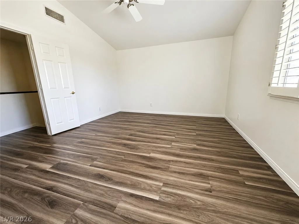 940 Cedarcliff, Las Vegas, NV 89123