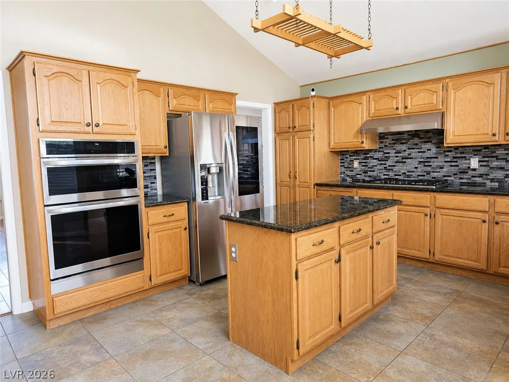 940 Cedarcliff, Las Vegas, NV 89123
