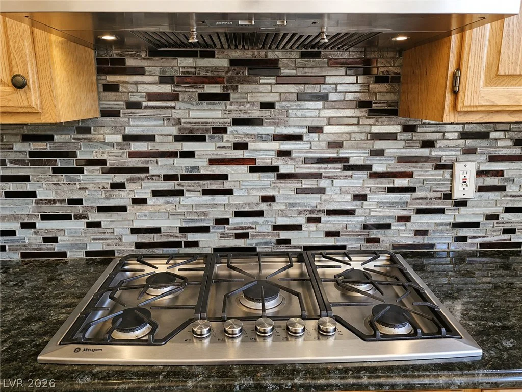 940 Cedarcliff, Las Vegas, NV 89123