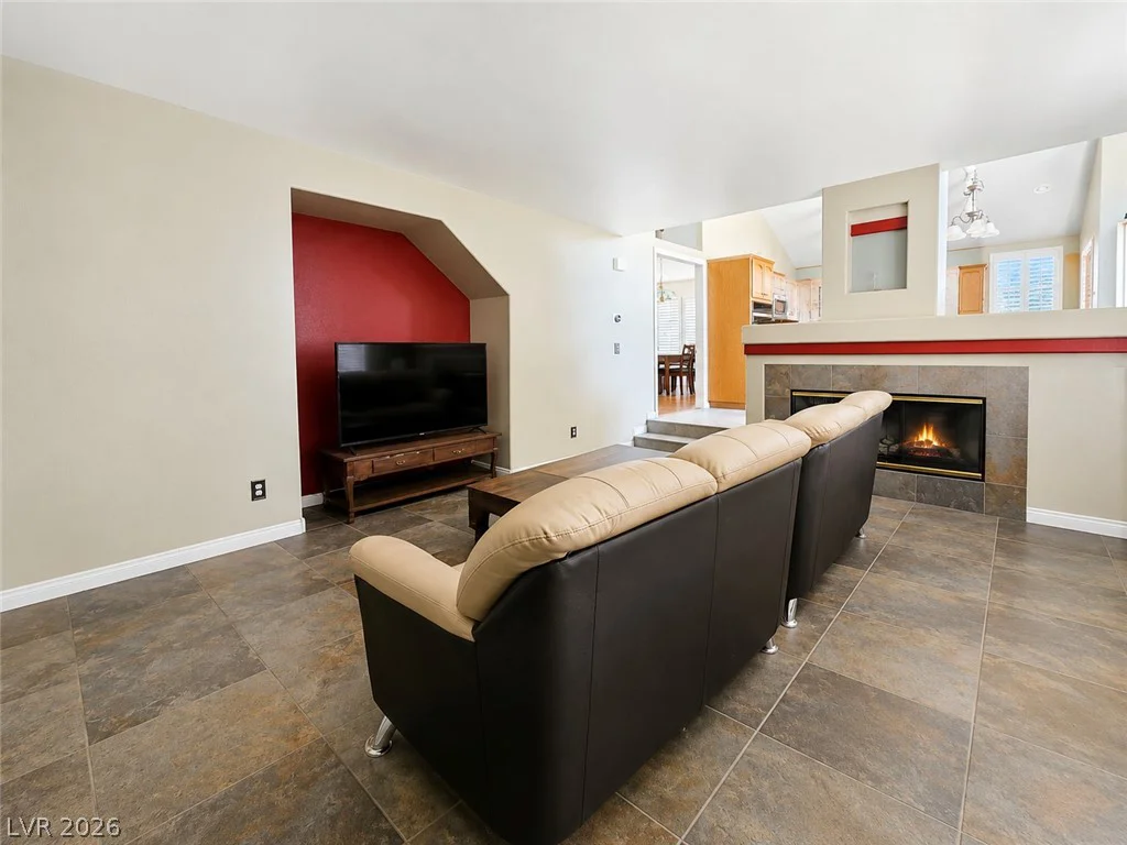 940 Cedarcliff, Las Vegas, NV 89123