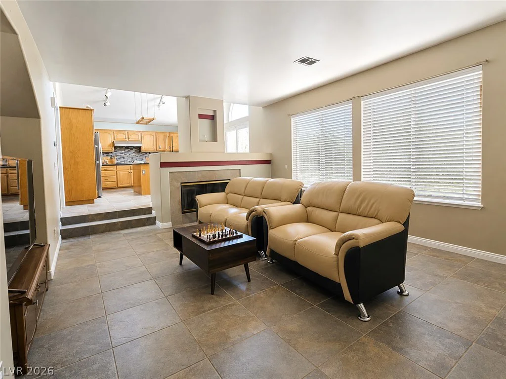 940 Cedarcliff, Las Vegas, NV 89123