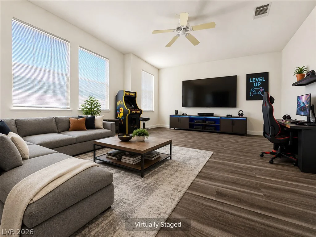 940 Cedarcliff, Las Vegas, NV 89123