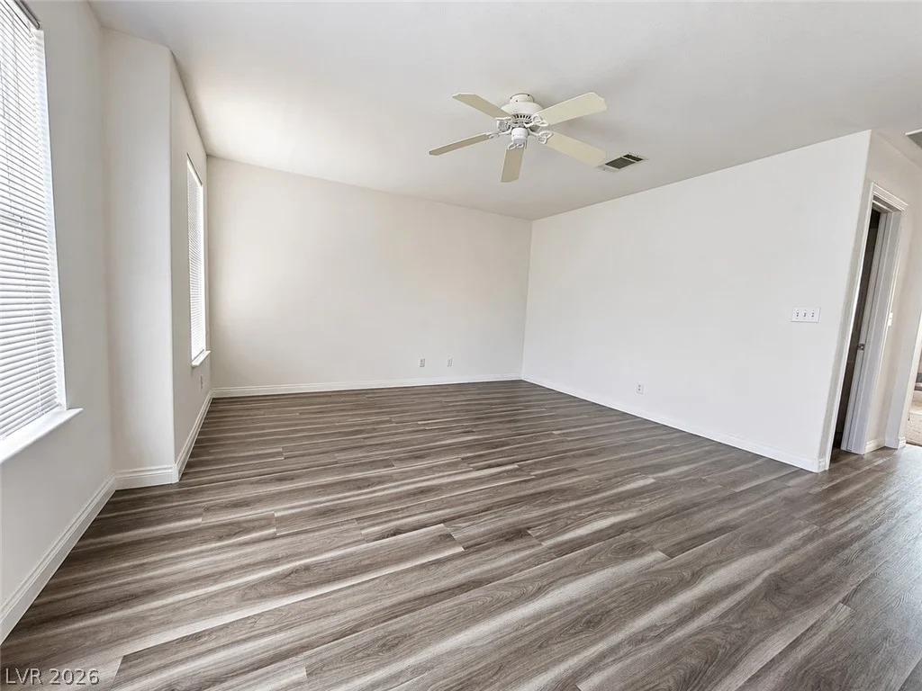940 Cedarcliff, Las Vegas, NV 89123