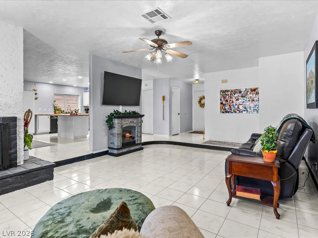 727 Brick, Henderson, NV 89002