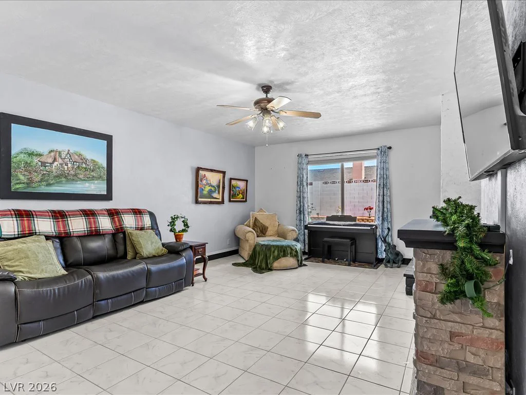 727 Brick, Henderson, NV 89002