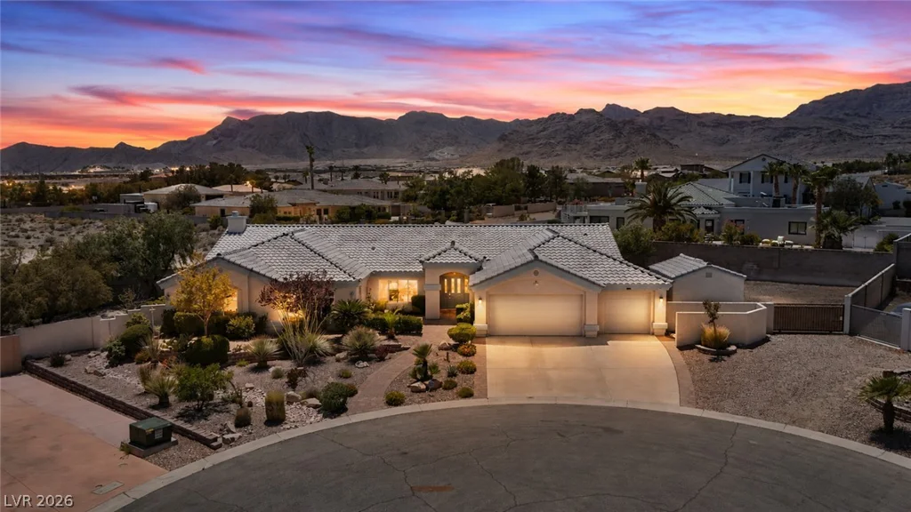 6025 Egan Crest, Las Vegas, NV 89149