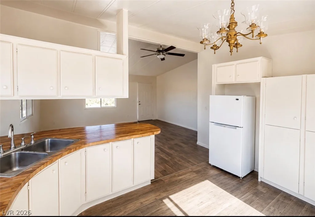 3310 Z, Pahrump, NV 89048