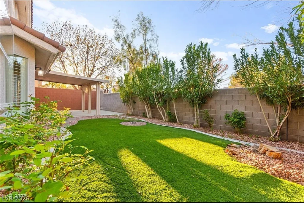 8528 Sierra Cima, Las Vegas, NV 89128