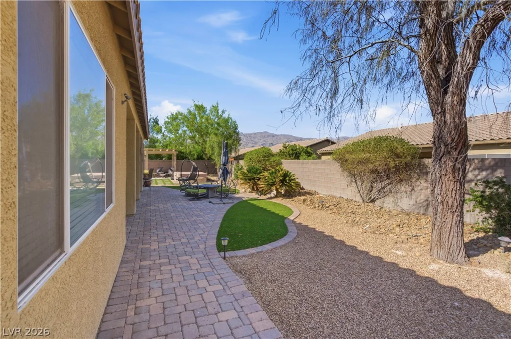 8618 Amber Autumn, Las Vegas, NV 89131