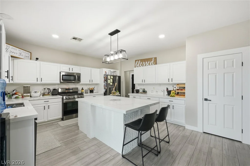 6328 Bunch Grass, Las Vegas, NV 89031