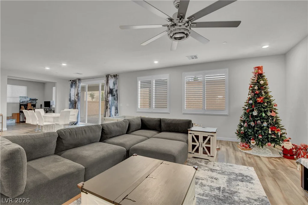 8401 Waterwood, Las Vegas, NV 89166