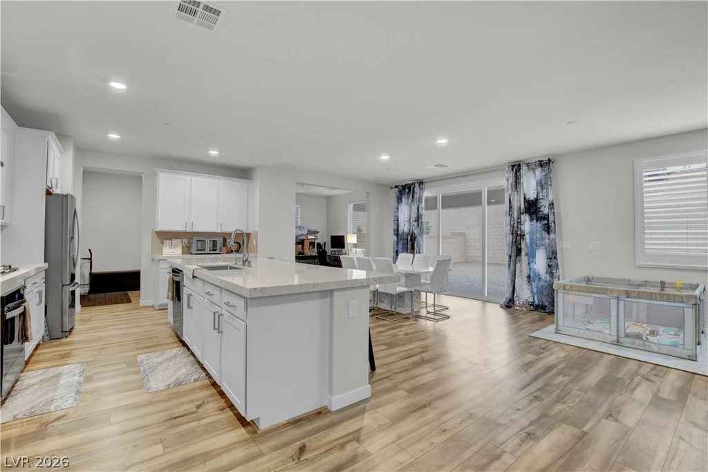 8401 Waterwood, Las Vegas, NV 89166