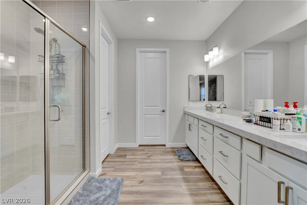 8401 Waterwood, Las Vegas, NV 89166