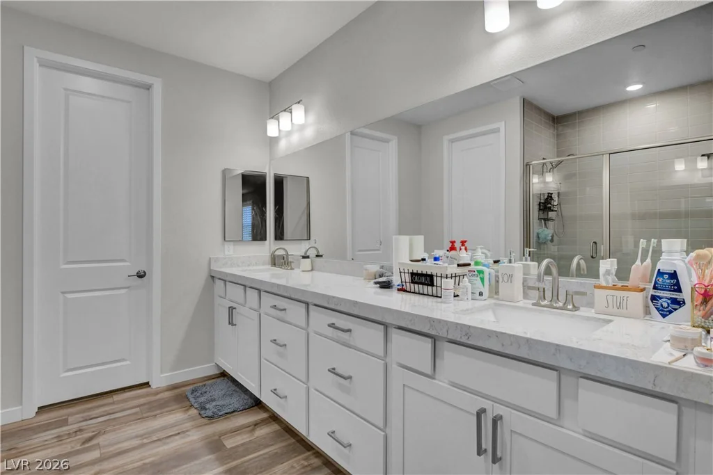 8401 Waterwood, Las Vegas, NV 89166