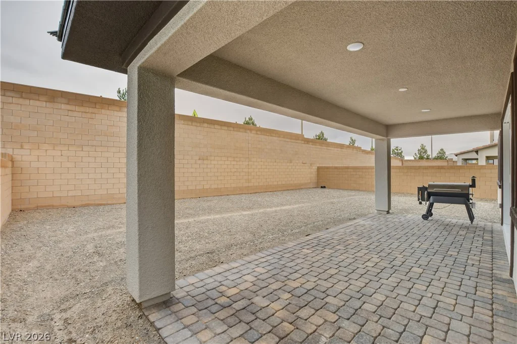 8401 Waterwood, Las Vegas, NV 89166