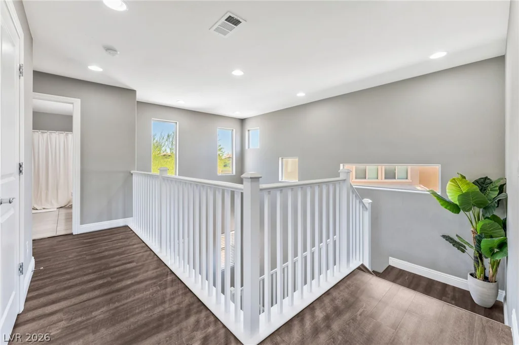 5981 Smith Valley, Las Vegas, NV 89148