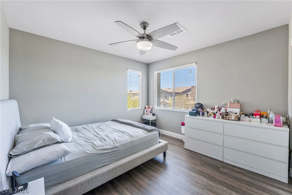 5981 Smith Valley, Las Vegas, NV 89148