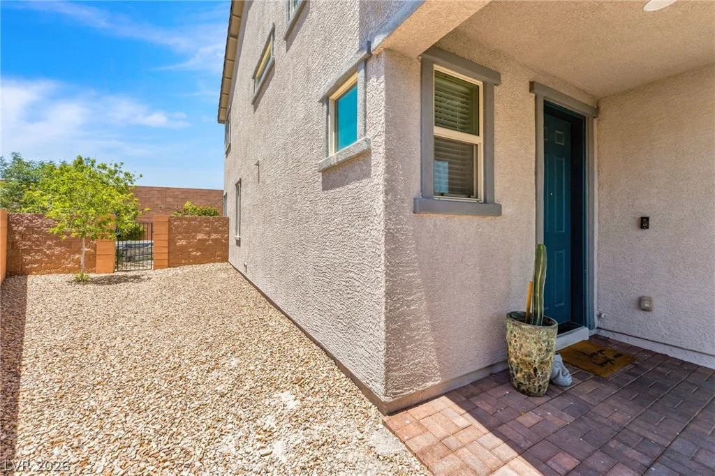 5981 Smith Valley, Las Vegas, NV 89148