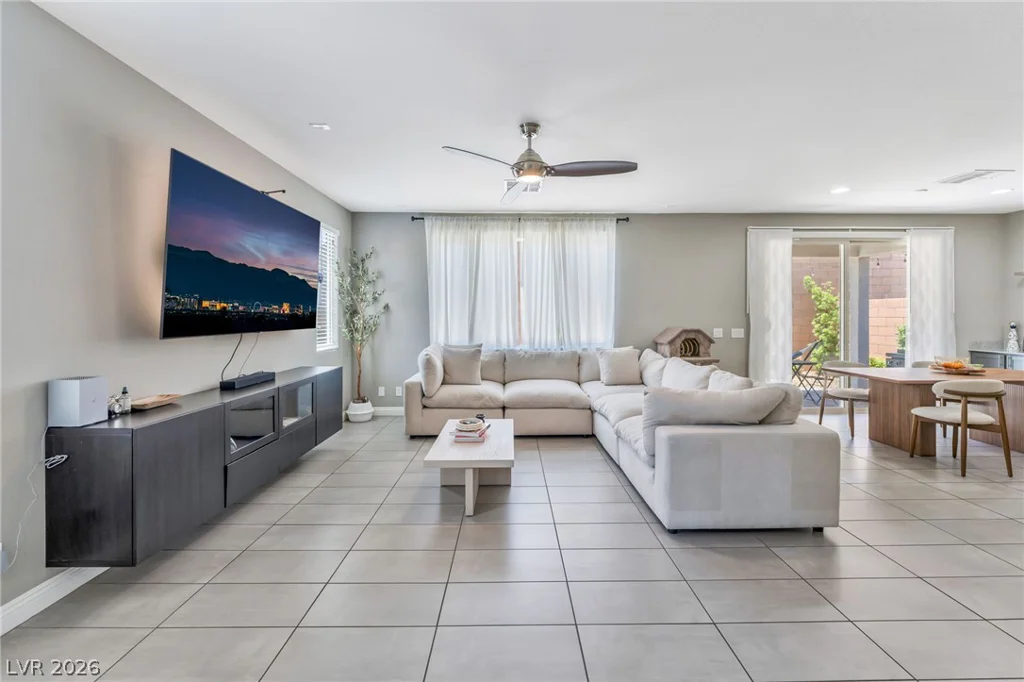5981 Smith Valley, Las Vegas, NV 89148