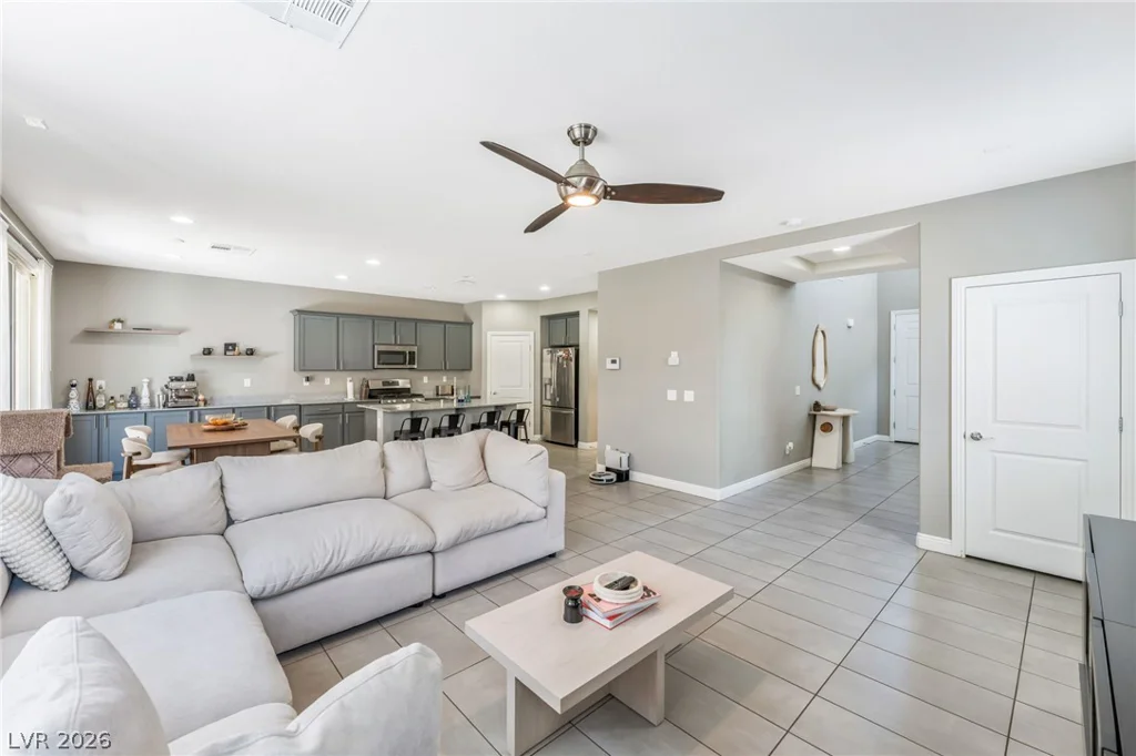 5981 Smith Valley, Las Vegas, NV 89148