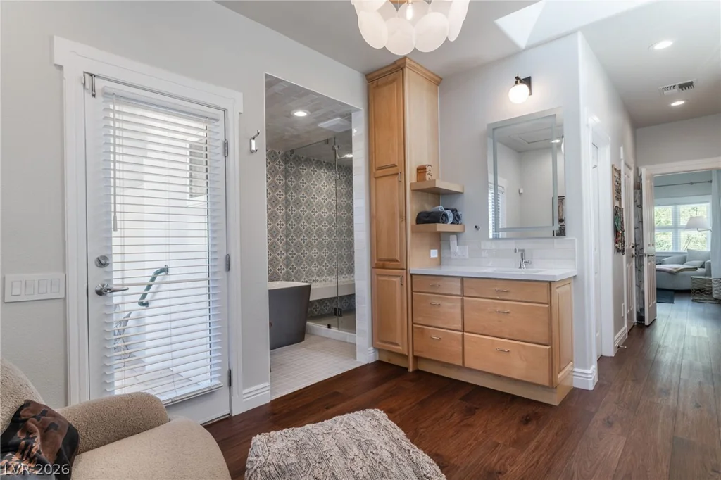 1908 Soaring, Las Vegas, NV 89134