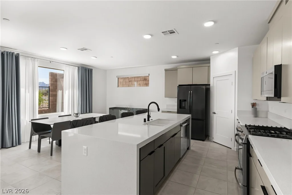 12123 Glentana View, Las Vegas, NV 89138